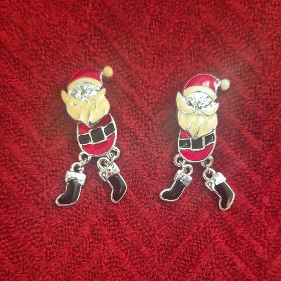 Jewelry - Santa Earrings with Dangling Boots & Moveable Head